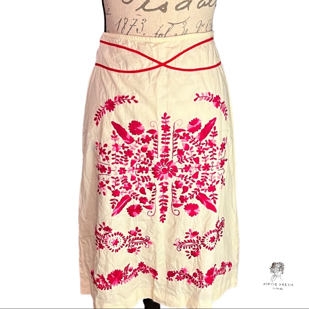 BETH BOWLEY ANTHROPOLOGIE RED EMBROIDERED COTTON A LINE SKIRT S8